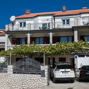 Baretic Apartment